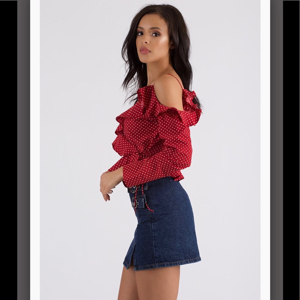 Dot The Eyes Ruffled Cold-Shoulder Top - Picture 5 of 8